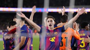 Barcelona zakończyła świętowanie, ale nadal walczy o "setkę"