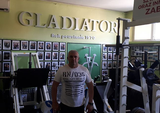 Pan Zenon od lat prowadzi siłownię, teraz zastanawia się nad jej zamknięciem 