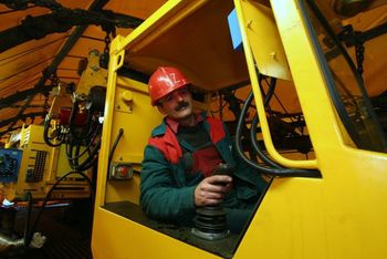 Piotrków: Barbórka w Fabryce Maszyn Górniczych na starych fotografiach