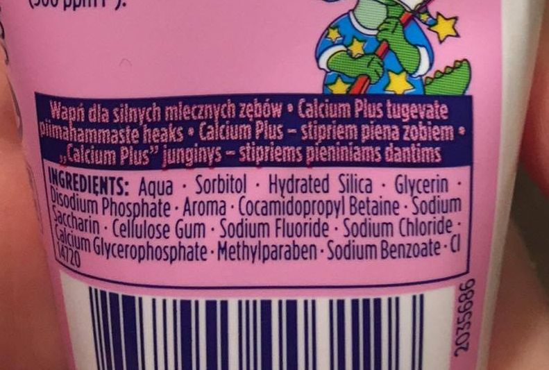 Pasty do zębów dla dzieci zawierają substancje słodzące