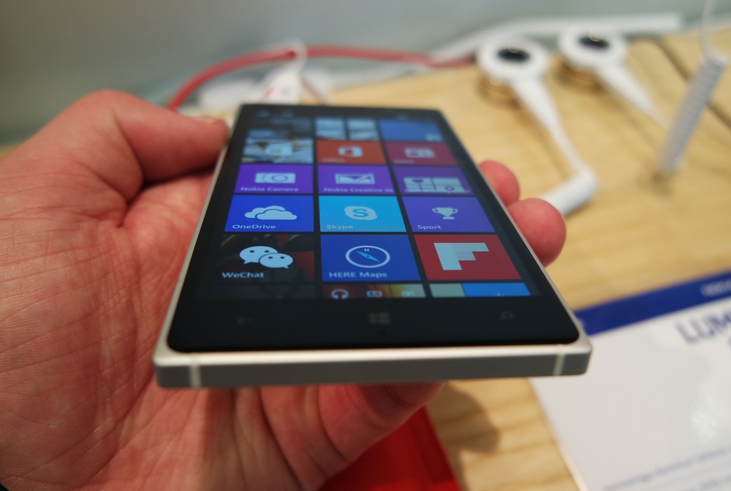 Nokia Lumia 830 to niezły średniak w obudowie flagowca? [pierwsze wrażenia] 6