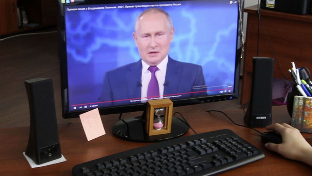 Microsoft udaremnił hakerom Putina włamania się do systemów Ukrainy, UE i USA