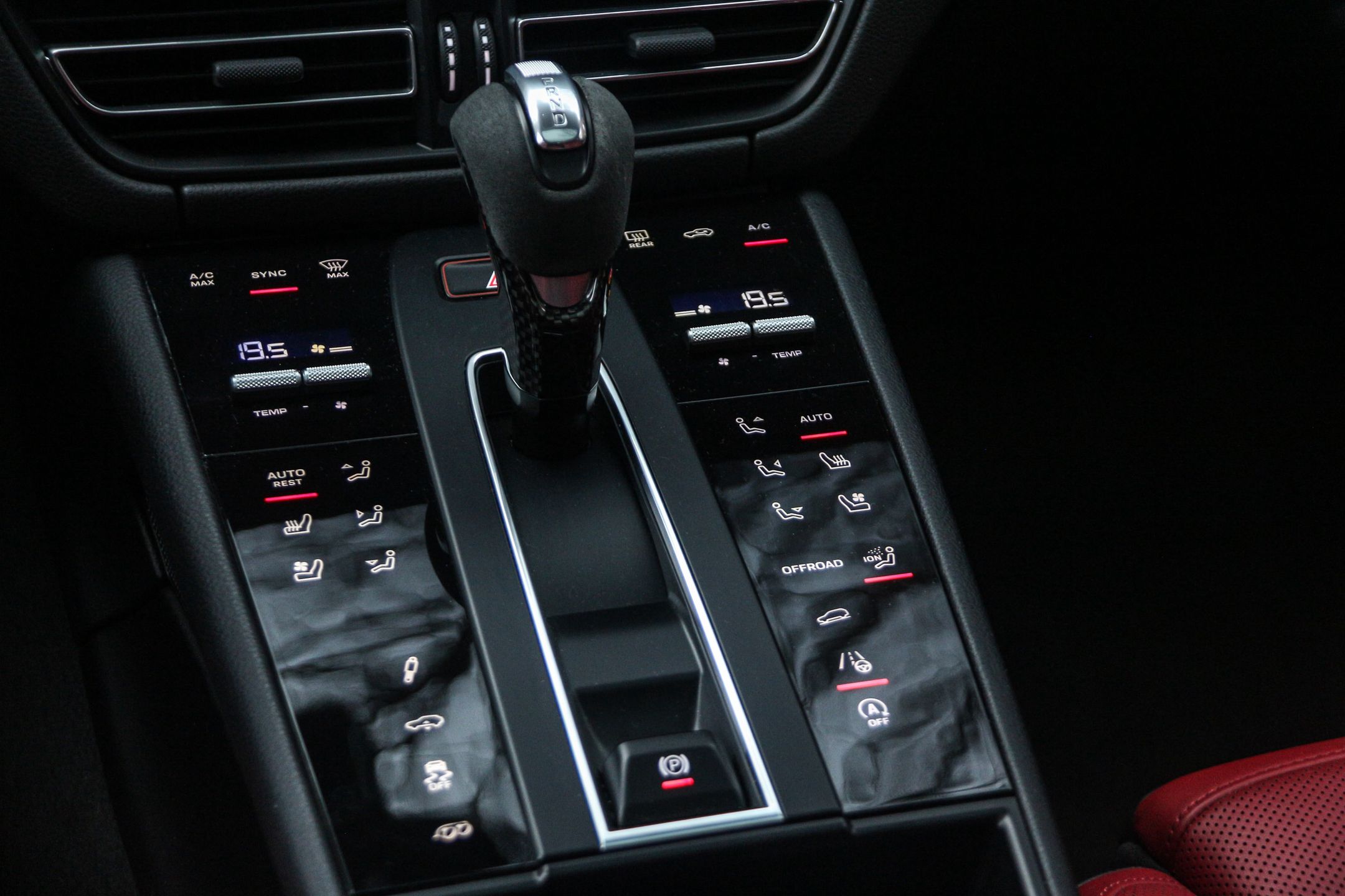 Porsche Macan T