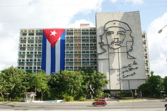 Kuba zalegalizuje drobną i średnią "inicjatywę prywatną"