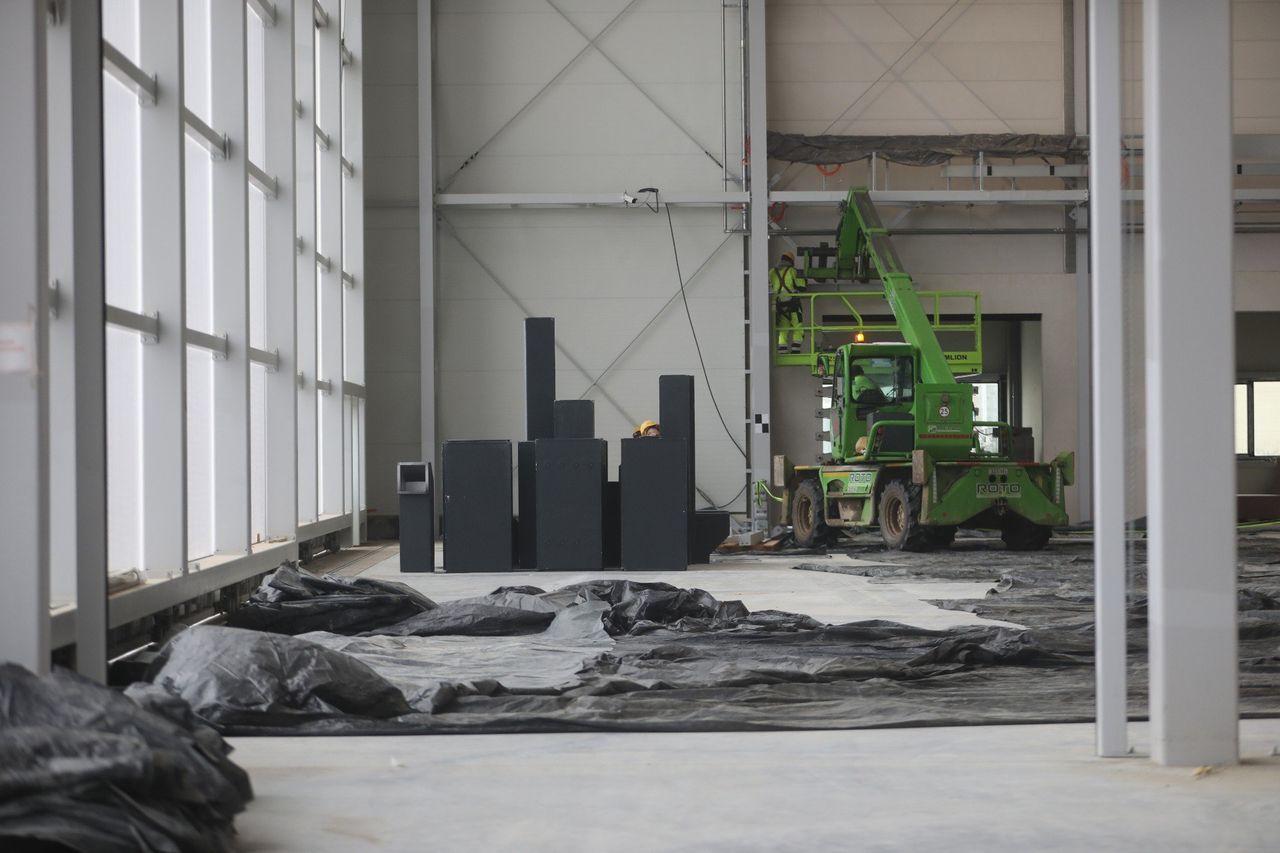 Katowice: Lotnisko buduje nowy hangar. Będą w nim serwisować samoloty