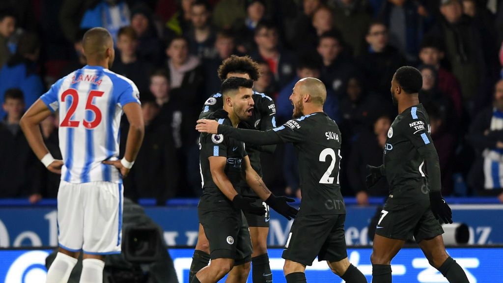 Zdjęcie okładkowe artykułu: Getty Images / Gareth Copley / Na zdjęciu: piłkarze Manchesteru City cieszą się z gola Sergio Aguero