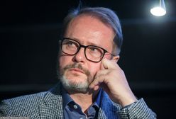 Córka zamieszkała z koleżanką. Żmijewski przygarnął je pod swój dach