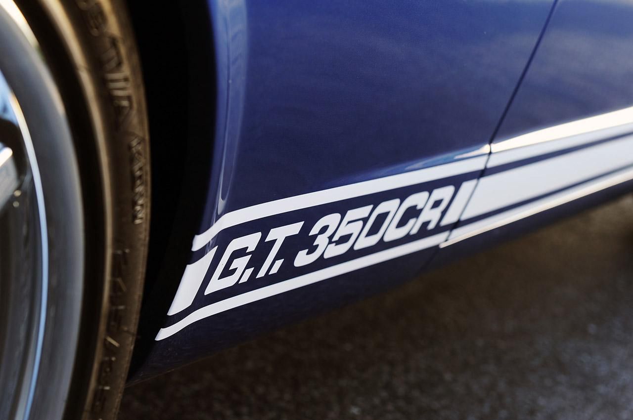 Classic Recreations 1966 Shelby GT350CR na efektownych zdjęciach [galeria] 25