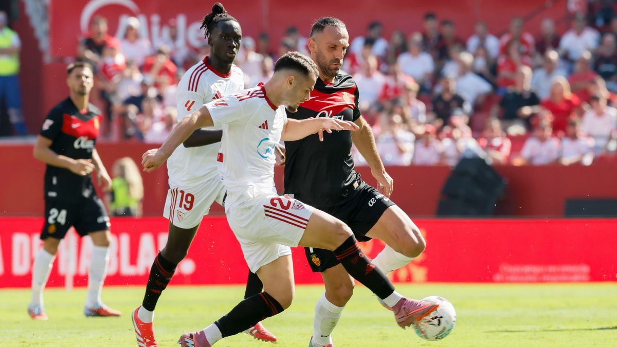 PAP/EPA / PAP/EPA/Jose Manuel Vidal / Sevilla niespodziewanie przegrała z Mallorką