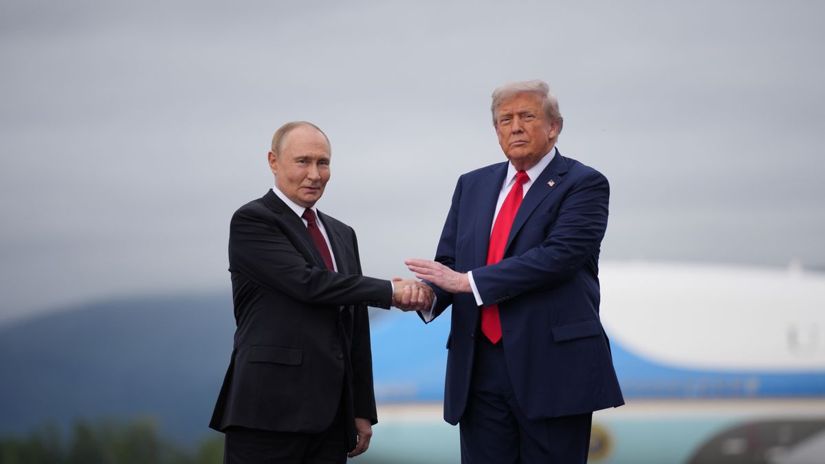 U.S. President Trump And Russian  President Putin Meet On War In Ukraine At U.S. Air Base In Alaska
ANCHORAGE, ALASKA - AUGUST 15: U.S. President Donald Trump (R) greets Russian President Vladimir Putin as he arrives at Joint Base Elmendorf-Richardson on August 15, 2025 in Anchorage, Alaska. The two leaders are meeting for peace talks aimed at ending the war in Ukraine.  (Photo by Andrew Harnik/Getty Images)
Andrew Harnik