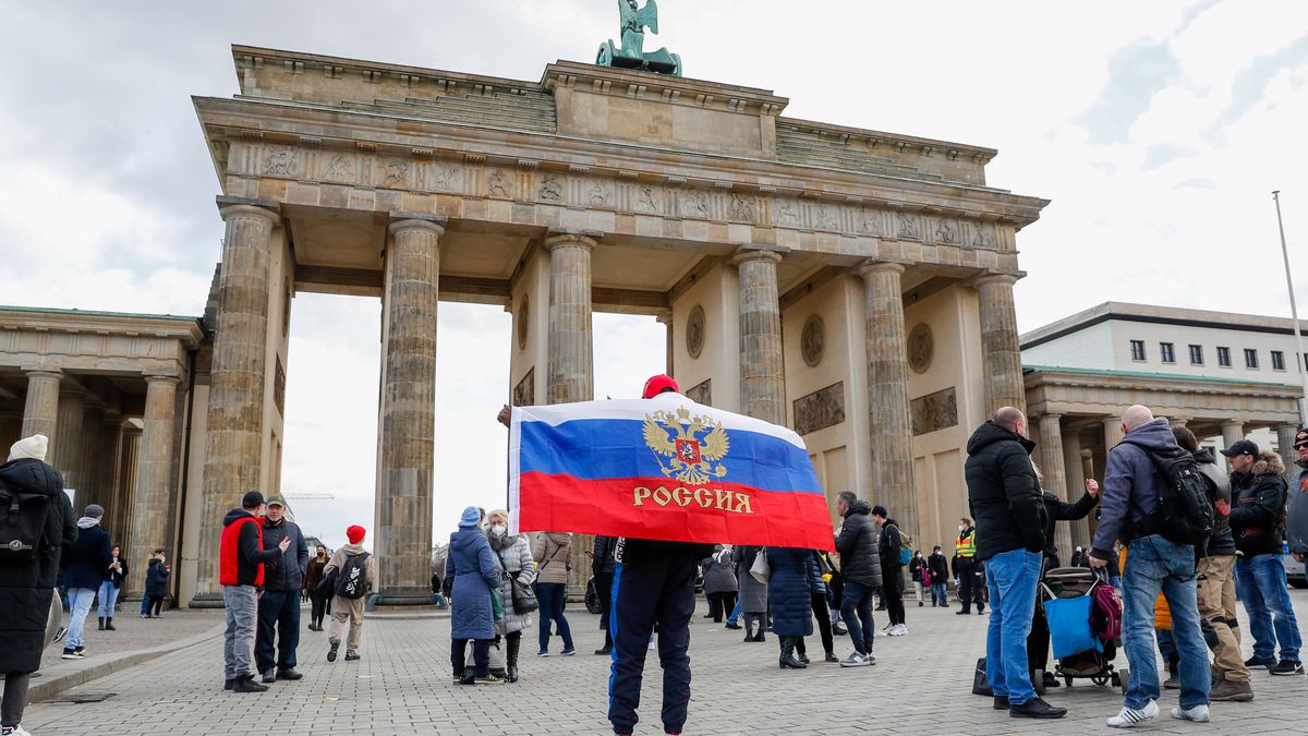 W przeciwieństwie do Polski w Niemczech organizowano po wybuchu wojny manifestacje prorosyjskie