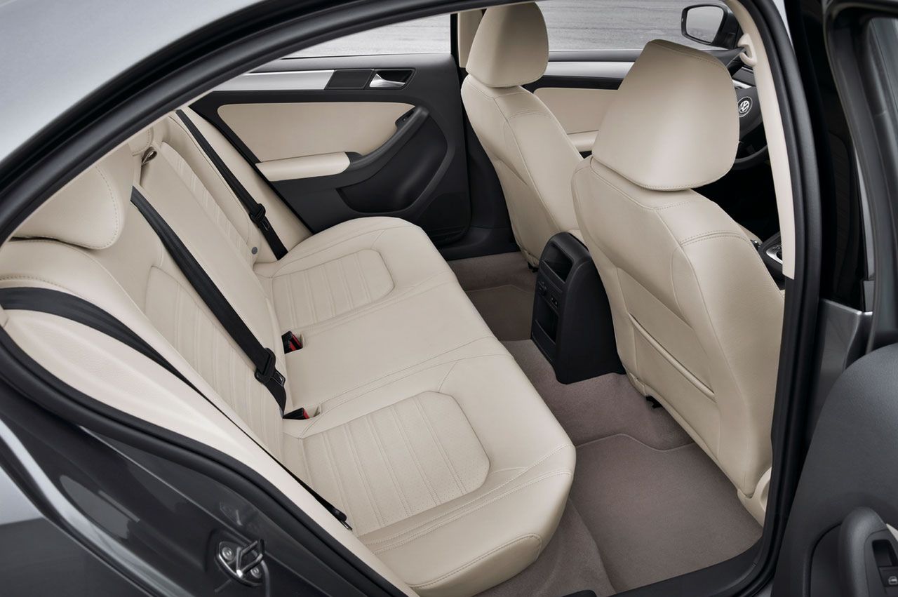 VW-Jetta-Interior-2-lg