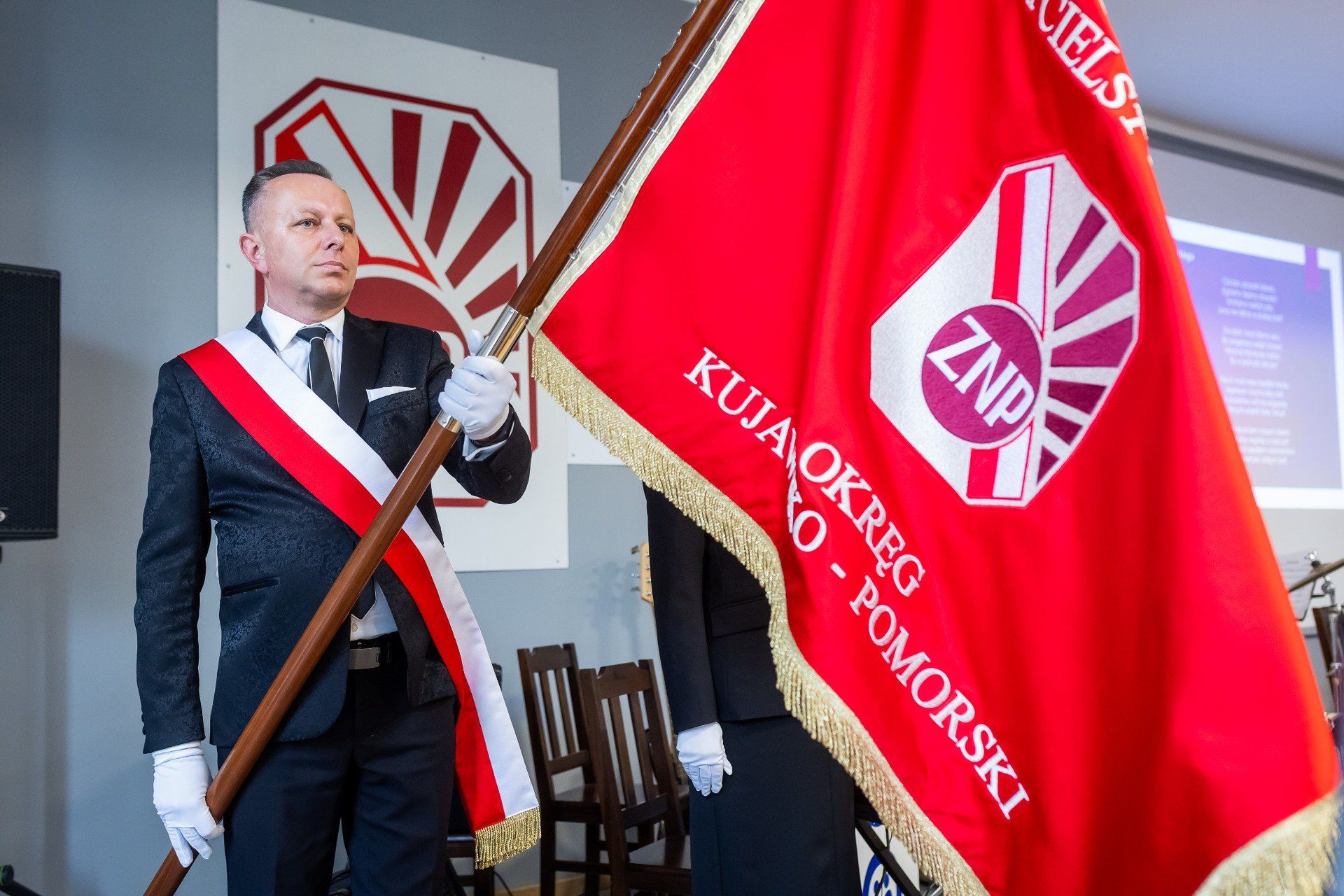 Uroczystość z okazji 120-lecia ZNP i 25-lecie działalności okręgu kujawsko-pomorskiego związku to okazja do uhonorowania nauczycieli odznaczeniami