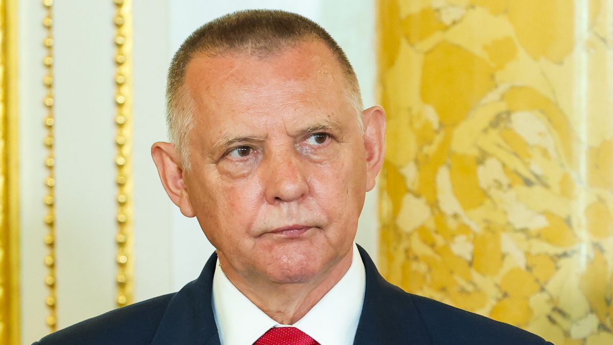 Albert Zawada
3 Maja, Konstytucji 3 Maja, obchody, odznaczenia, pa�stwowe, polityk, polityka, portret, rocznica, Trzeci Maja, trzeciego, uchwalenie, wr�czenie odznacze�, Zamek Kr�lewski, 234 234.