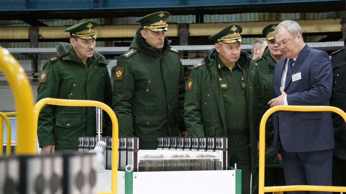 PERM TERRITORY, RUSSIA - FEBRUARY 25, 2020: Russia's Deputy Defense Minister Alexei Krivoruchko (2nd L) and Russia's Defense Minister Sergei Shoigu (3rd L) inspecting the fulfillment of government defense orders by defense industry enterprises. Alexei Yereshko/Russian Defense Ministry Press Office/TASS (Photo by Alexei Yereshko\TASS via Getty Images)
