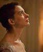 ''The Shower'': Anne Hathaway walczy z obcymi