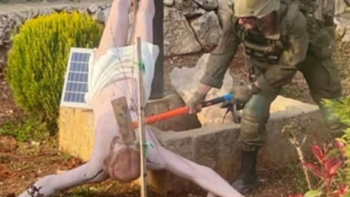 Krucyfiks w Debel został zniszczony przez żołnierzy