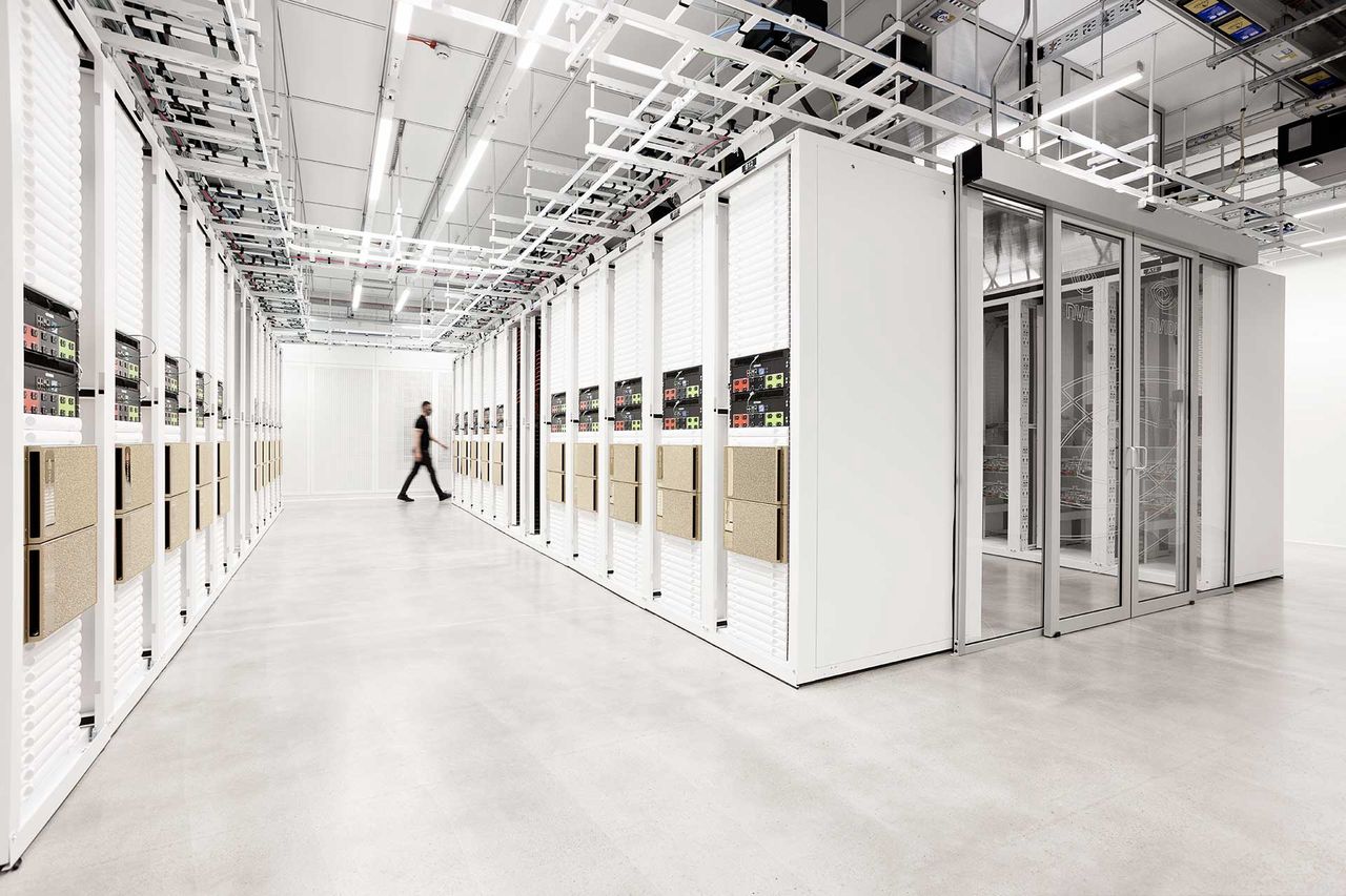 Nvidia zbudowała potężny superkomputer Cambridge-1. Pomoże w badaniach medycznych