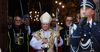 Kraków: Abp Marek Jędraszewski odchodzi ze stanowiska? Rzecznik kurii dementuje. "To plotki"