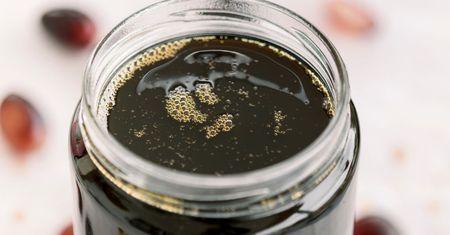 Ani jabłkowy, ani pomarańczowy. Inny sok zbije cukier i obniży cholesterol