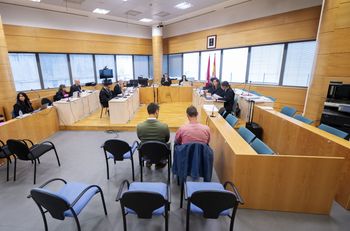 Zamknęli dzieci w "domu grozy" na ponad trzy lata. Zapadł wyrok