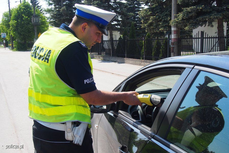 Policja codziennie zatrzymuje pijanych kierowców
