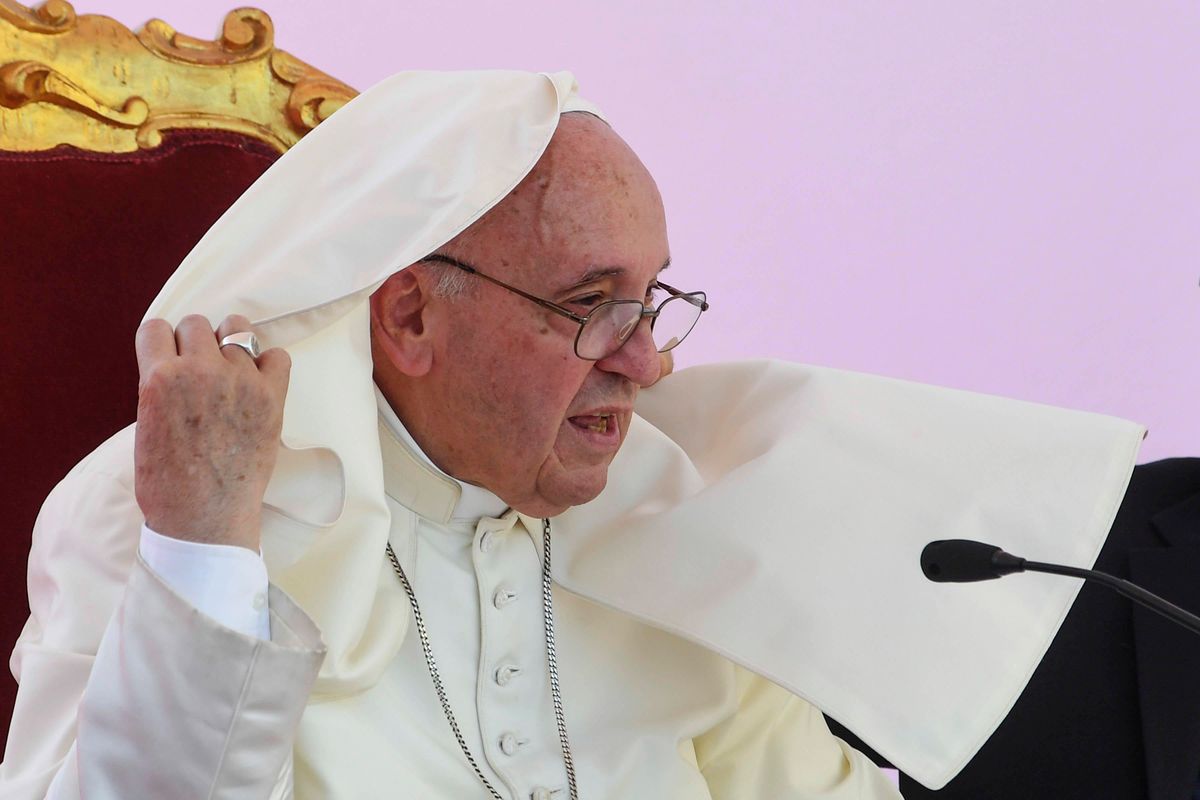 Papież Franciszek krytykuje przerost administracji w Kościele