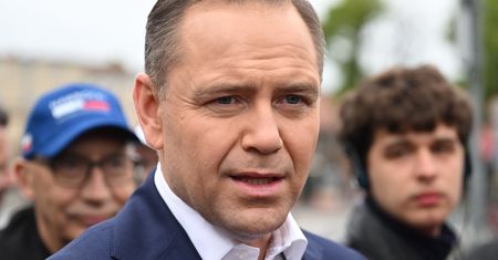 "Jedziemy do TVP". PiS odpowiada sztabowi Trzaskowskiego
