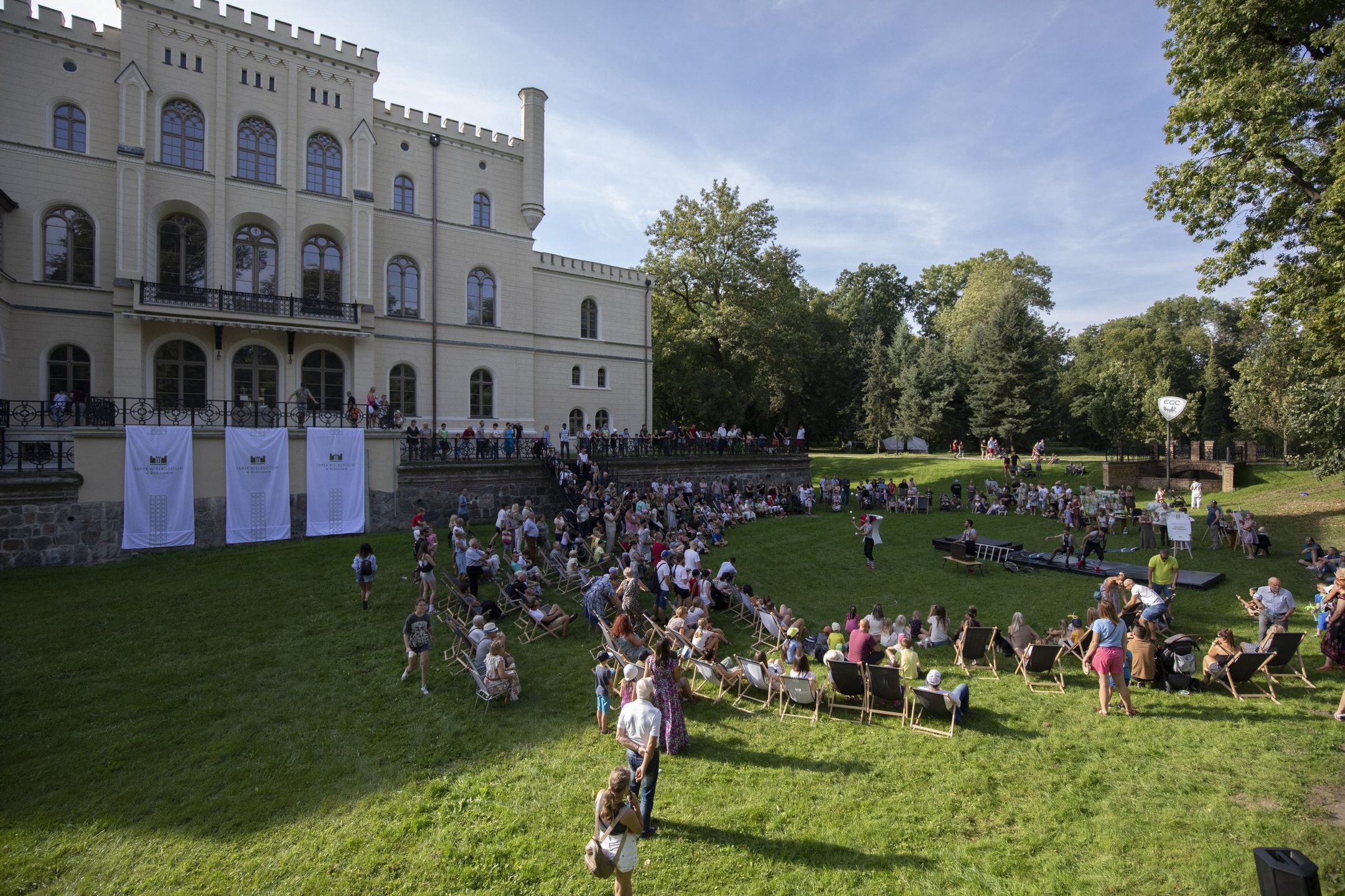 Na terenie zamkowego parku organizowane są różne eventy