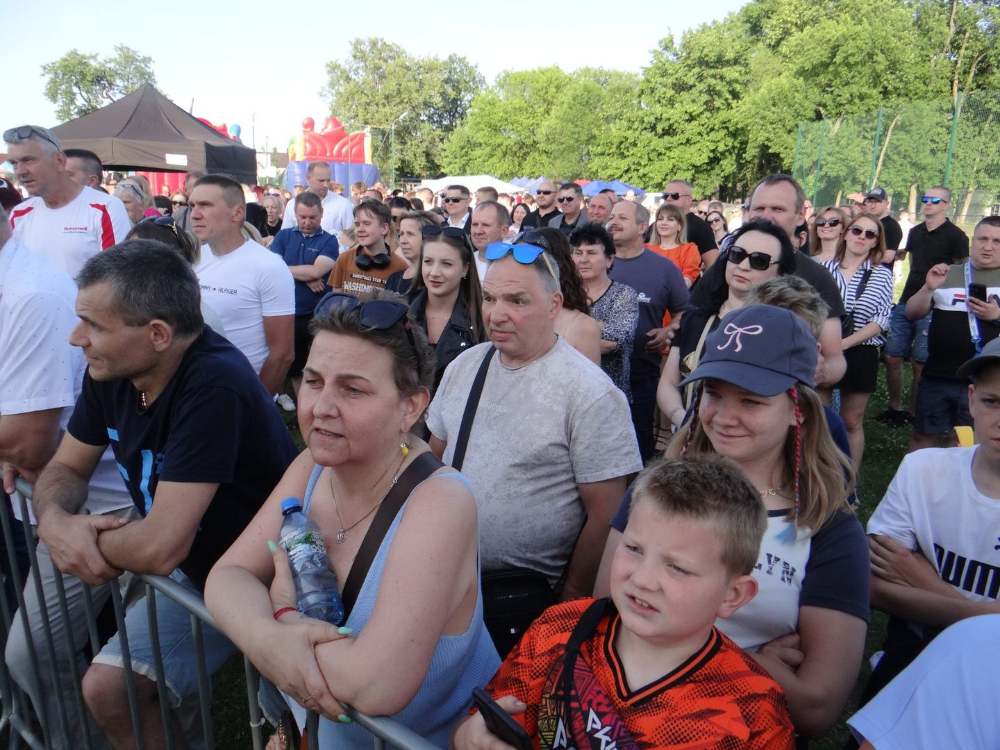 Muzyczną gwiazdą wieczoru podczas Święta Bob(r) w Gorzędowie był zespół After Party. Publiczność była zachwycona