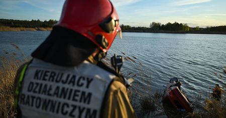 Auto wpadło do zbiornika w żwirowni. Odtworzyli sekundy przed tragedią