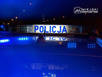 Ostrołęka: Zaniedbany pies bez pokarmu na gospodarstwie. Jest śledztwo