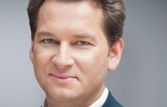 Właściciel "Do Rzeczy" i "Wprost" ogranicza stratę