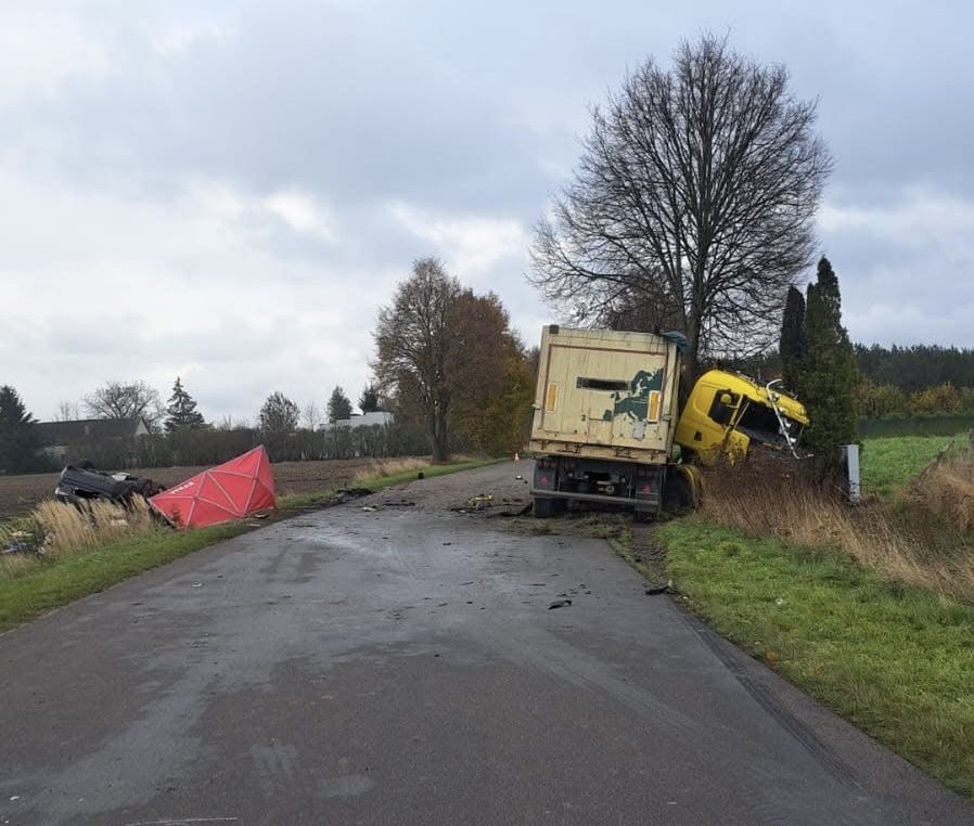 Kornica-Kolonia: Tragiczny wypadek. 27-latek zginął na miejscu