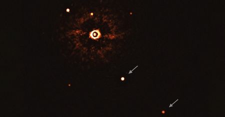 Zobaczyć to uwierzyć - pierwsze zdjęcie pozasłonecznego układu z dwiema planetami