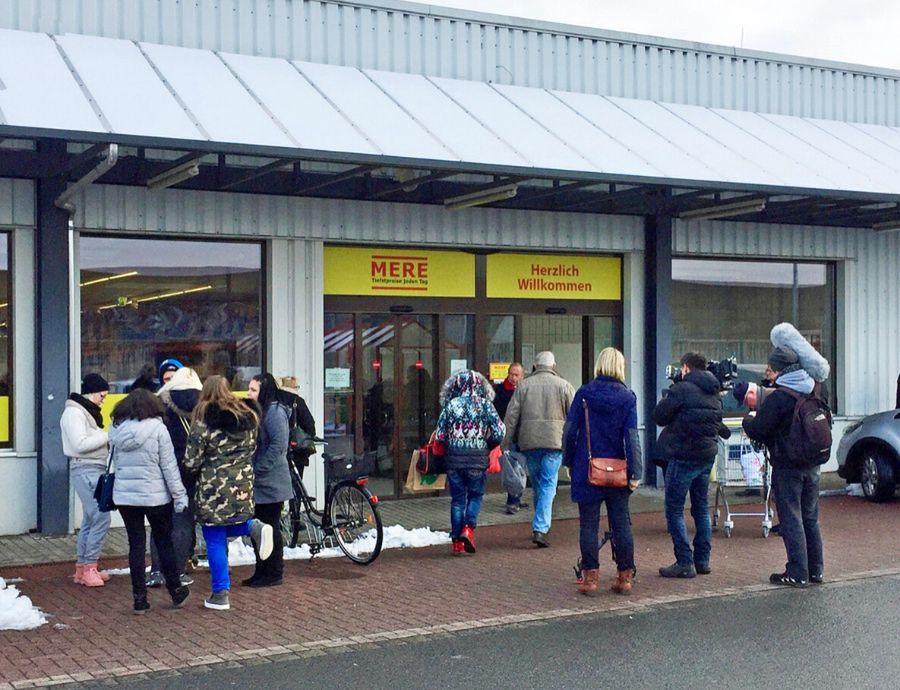 W Polsce Mere ma jeden market. Jest obecny również w NiemczechMere