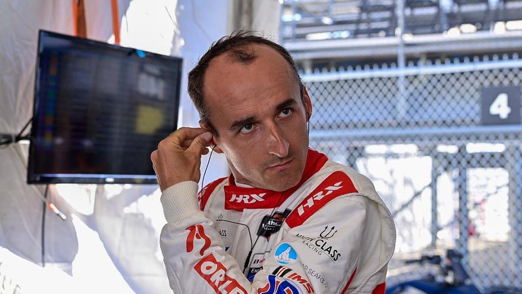 Twitter / High Class Racing / Na zdjęciu: Robert Kubica