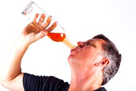 Czerwona twarz po wypiciu alkoholu może być sygnałem innych chorób, nawet raka