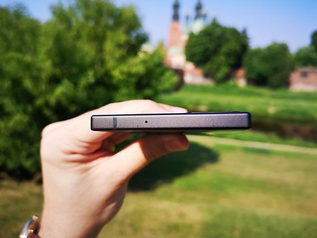 Razer Phone - mikrofon