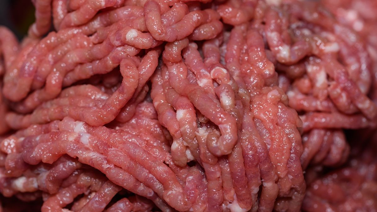 Mięso mielone i zmiana koloru – co naprawdę dzieje się w środku?