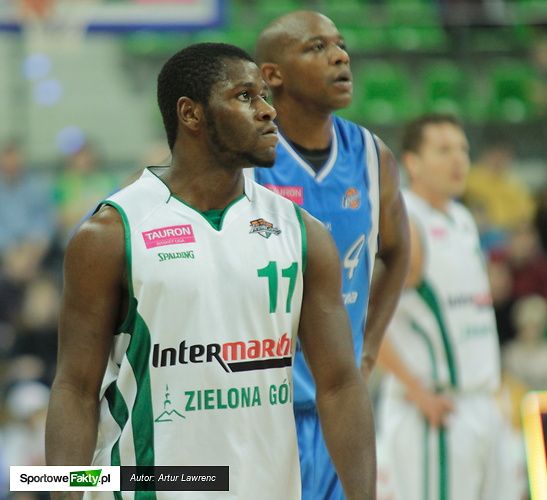 Erving Walker miał double-double w meczu z Polpharmą