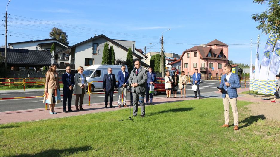 Śląskie. Wyremontowaną drogę wojewódzką 933 uroczyście otwarto.