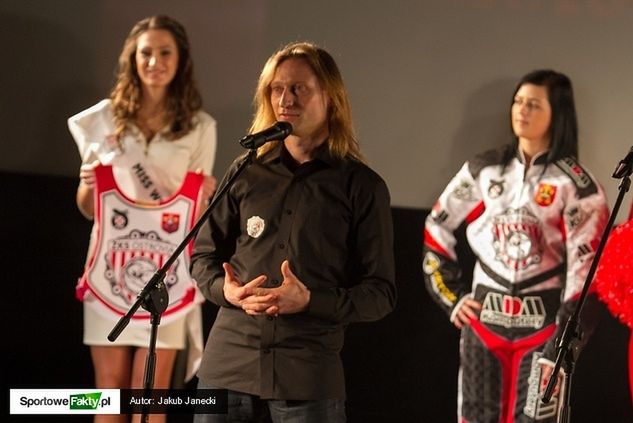 Adam Skórnicki w 2013 roku będzie obchodził jubileusz 20-lecia startów na żużlu. Możemy być pewni, że do świętowania zaprosi wielu przyjaciół z żużlowych torów.