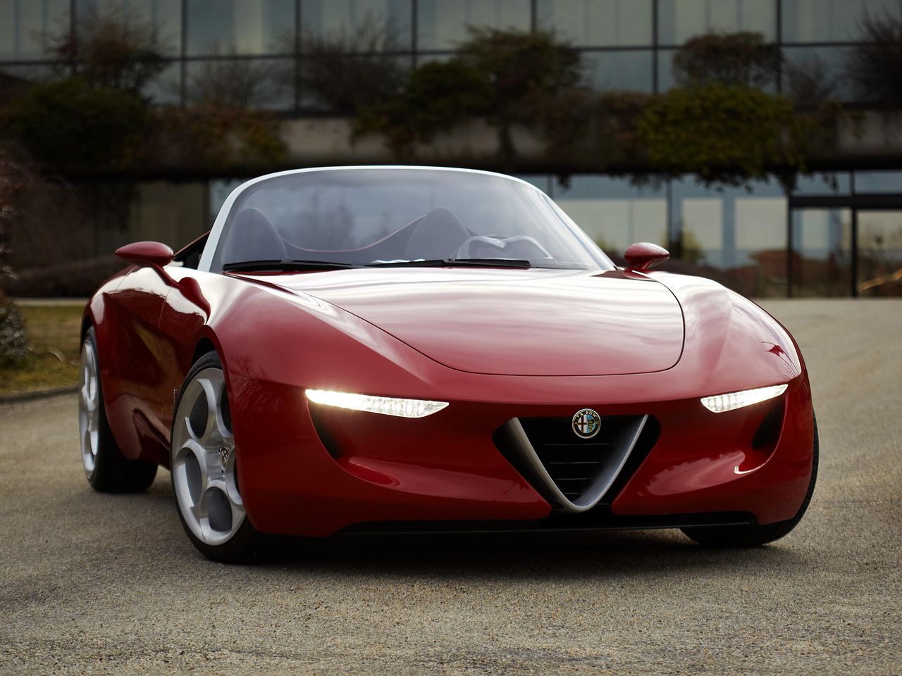 Pininfarina Alfa Romeo 2uettottanta Concept