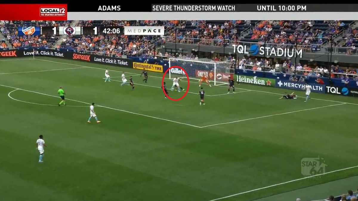 WP SportoweFakty / Adam Buksa z golem