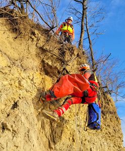 Podkarpacie. Osunięta skarpa nad jeziorem odsłoniła ludzkie szczątki