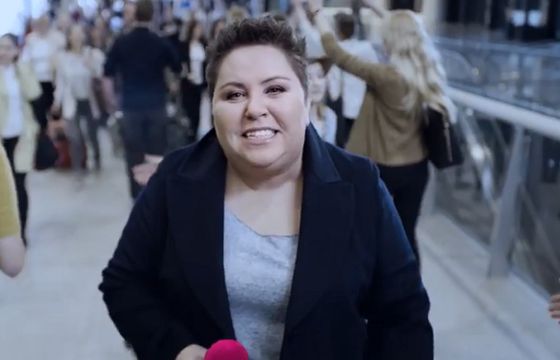 Dorota Wellman i setki wracających klientów w kampanii T-Mobile (wideo)