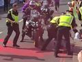 "Dramatyczny moment" podczas maratonu w Londynie. Interweniowała policja