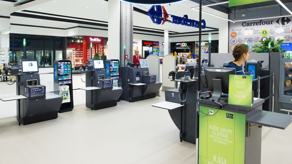 Carrefour tnie koszty i wchodzi coraz mocniej do internetu