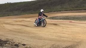 Walczył w II WŚ, jeździł na żużlu i pracował przy programie Apollo. Putty Mills 96. urodziny świętował... na torze